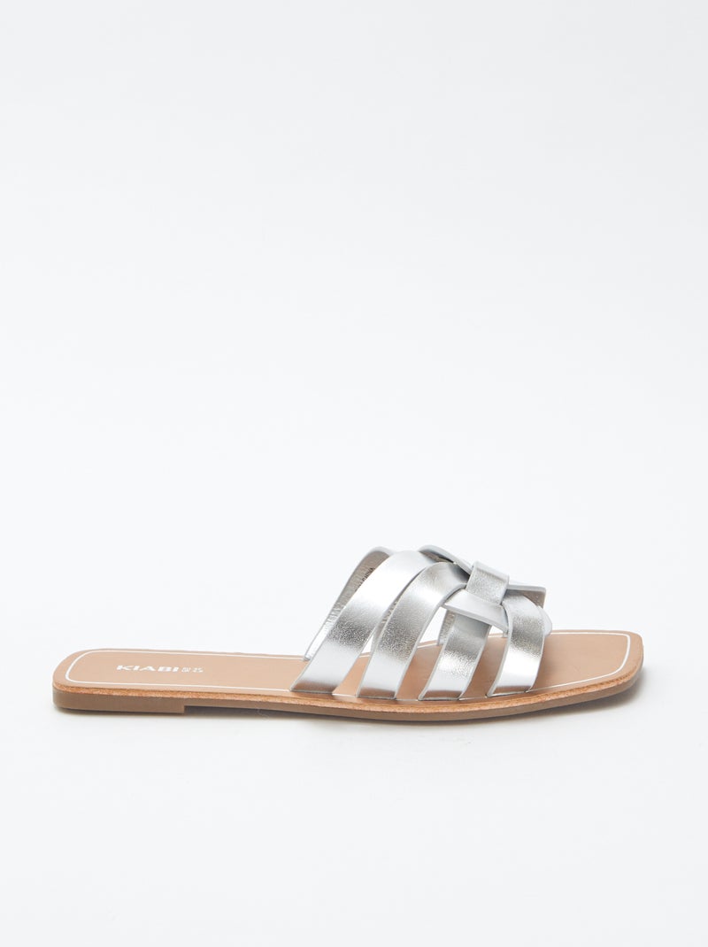 Sandalias planas multitiras GRIS - Kiabi