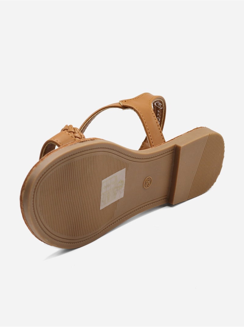 Sandalias planas trenzadas Camel - Kiabi