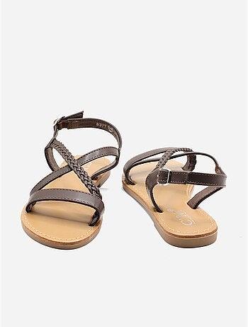 Sandalias planas trenzadas