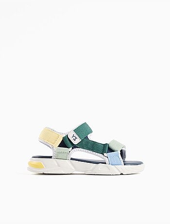 Sandalias Superlight con tiras autoadherentes