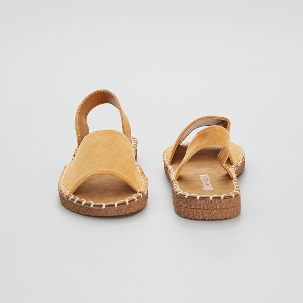 Sandalias tipo menorquinas de antelina Mujer talla 34 a 48 - camello -  Kiabi - 20,00€
