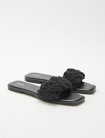 Sandalias trenzadas con perlas
