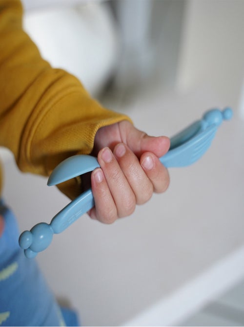 Servicio de cubiertos para bebé Disney Mickey de 2 piezas en PP Thermobaby sin BPA - Kiabi Servicio de cubiertos para bebé Disney Mickey de 2 piezas en PP Thermobaby sin BPA - Kiabi