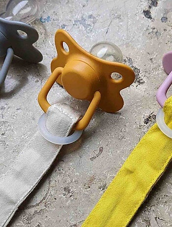Set de 2 chupetes anatómicos de silicona 6 meses y más | Filibabba