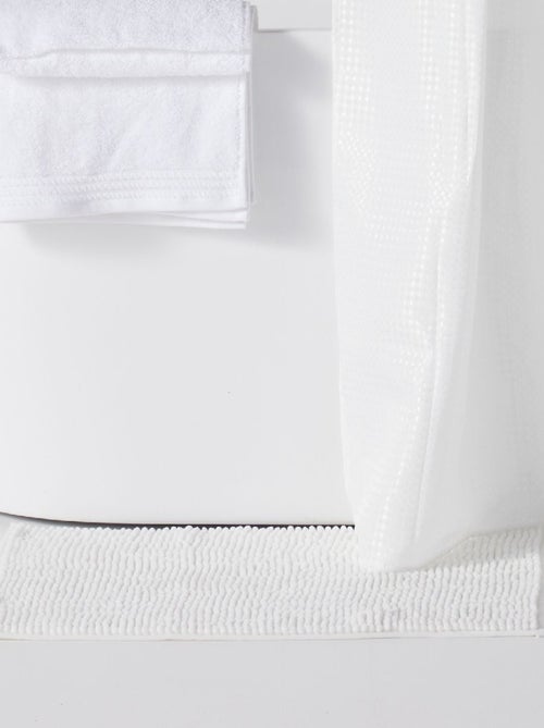 Set de ducha con cesta + cortina de ducha + alfombrilla - Kiabi