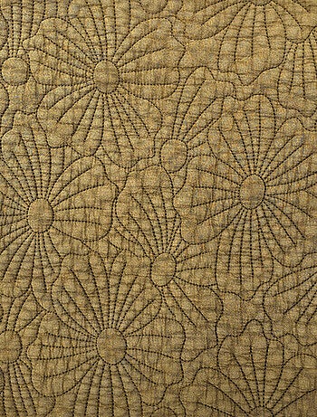 Set de mesa rectangular acolchado con motivo de flores bordado