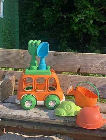 Set de playa y jardín - 6 piezas con coche en paja de trigo | Magni