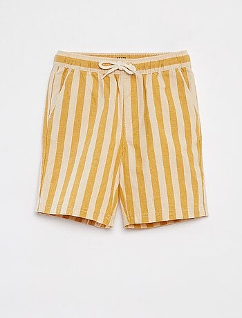 Short a rayas con bolsillos