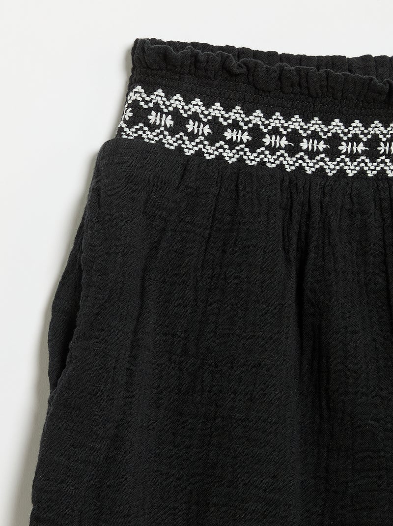 Short bordado de gasa de algodón Negro - Kiabi