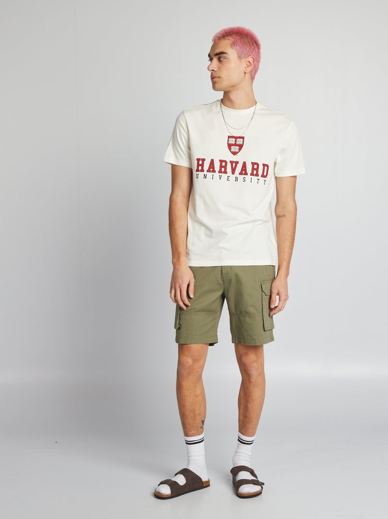 Short chino con bolsillos en los laterales VERDE - Kiabi