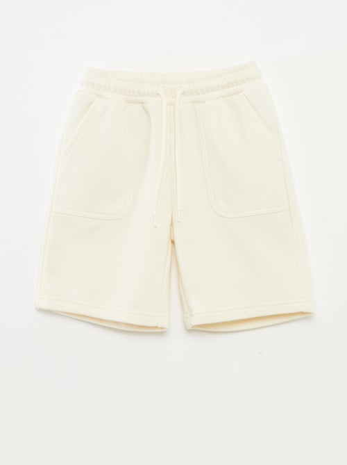 Short con bolsillos grandes - Kiabi