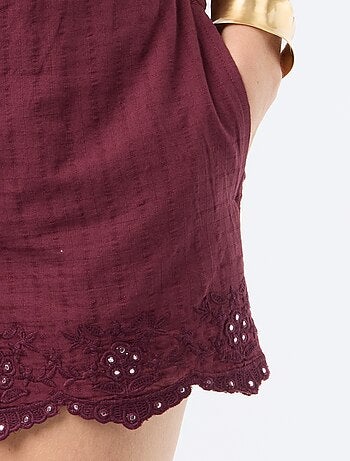 Short con bordados y lentejuelas de espejo