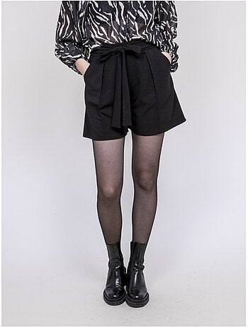 Short con plisados XIBELLE