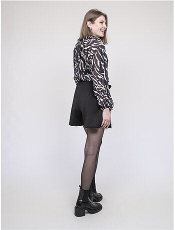 Short con plisados XIBELLE