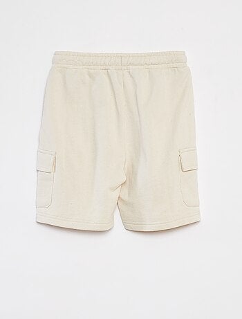 Short de chándal ligero con bolsillo con solapa