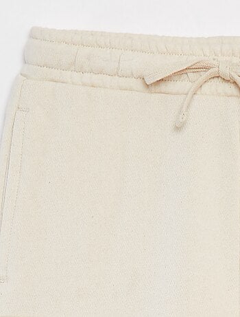Short de chándal ligero con bolsillo con solapa