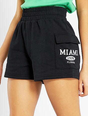 Short de felpa con bolsillos con solapa - Kiabi