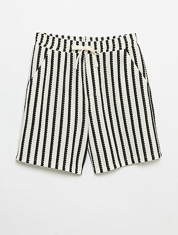 Short de ganchillo a rayas