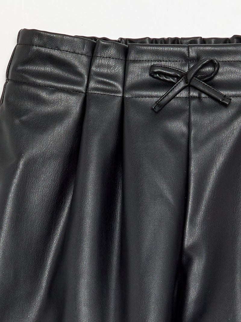 Short de polipiel Negro - Kiabi