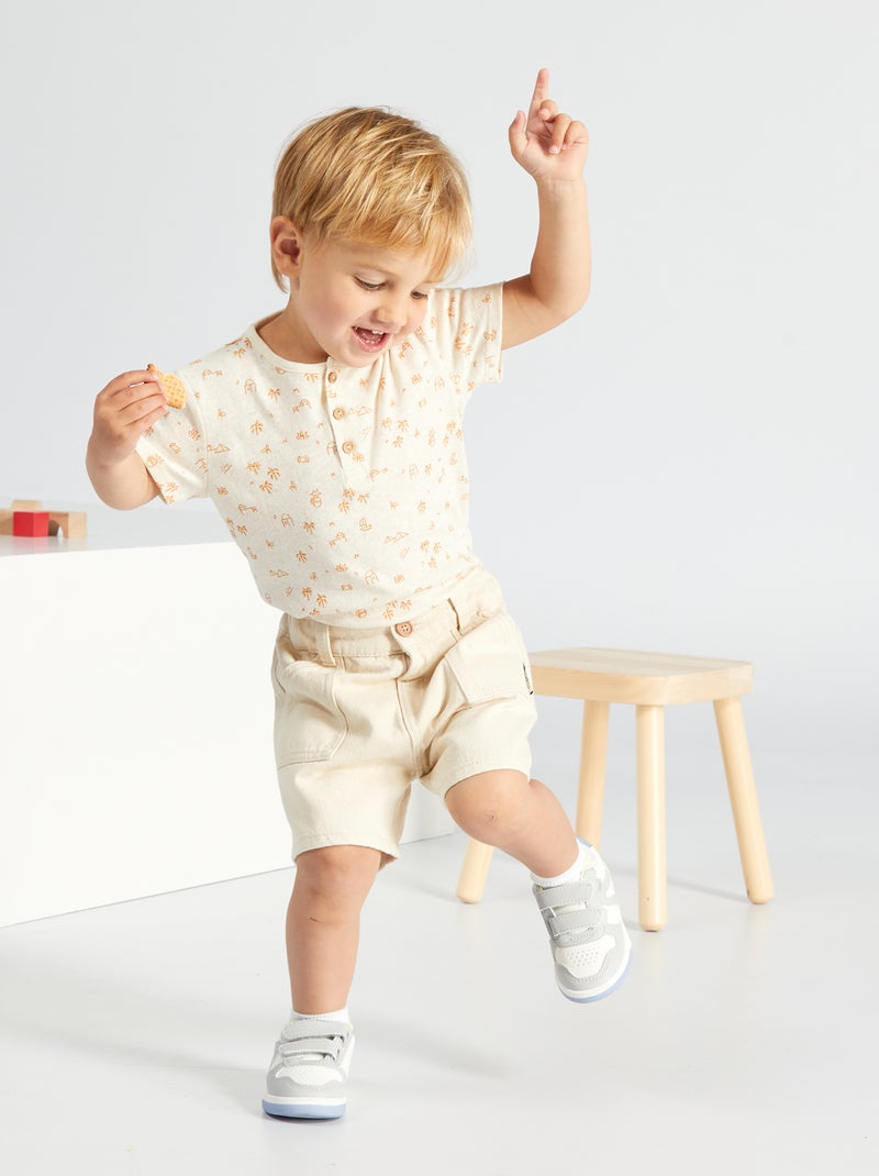 Short de sarga de algodón con bolsillos grandes BEIGE - Kiabi
