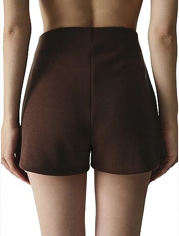 Short de tiro alto en modal penti