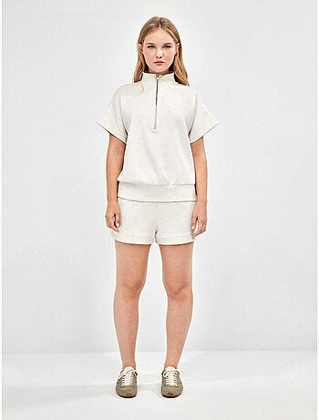 Short deportivo ajustable en tejido extra suave