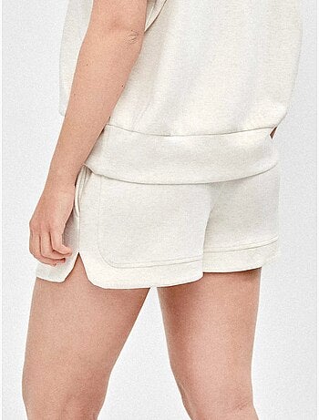 Short deportivo ajustable en tejido extra suave