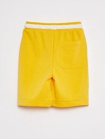 Short deportivo con cintura en contraste