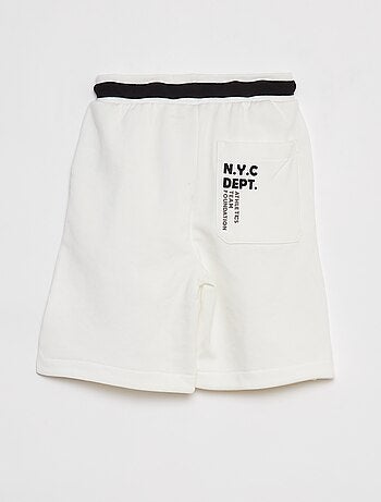 Short deportivo con cintura en contraste