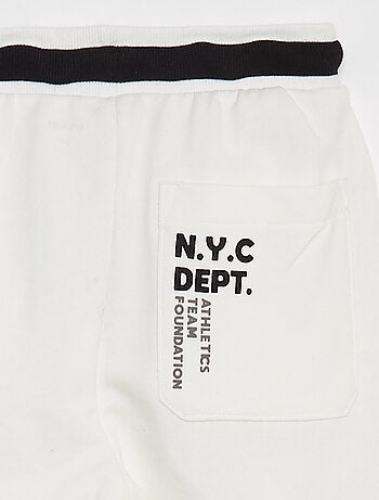 Short deportivo con cintura en contraste