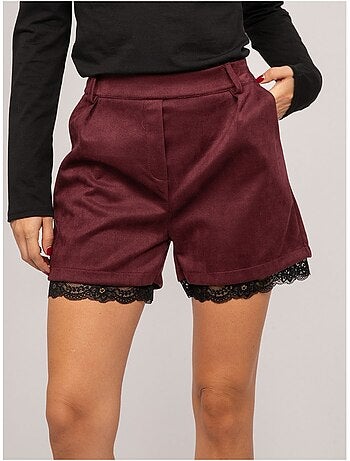 Short efecto ante con ribete de encaje xabara