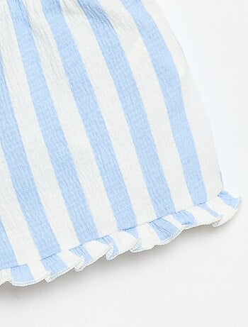 Short estampado con bajo volanteado