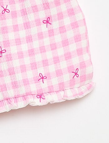 Short estampado con bajo volanteado