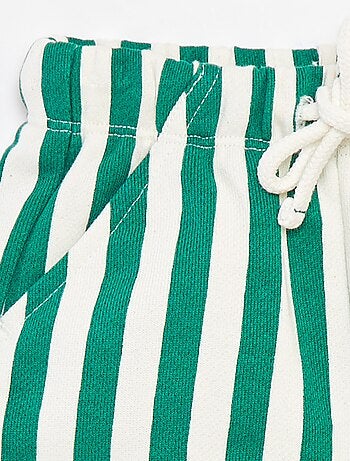 Short grueso con estampado
