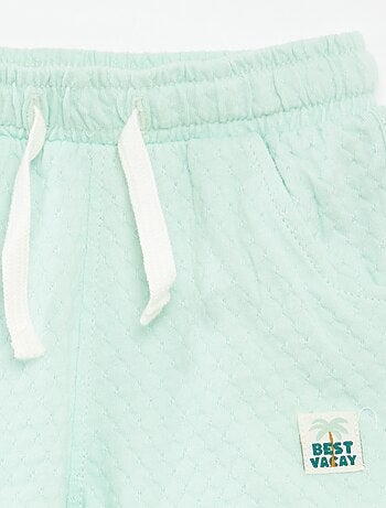 Short ligero con cordones