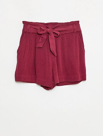 Short ligero con lazo liso