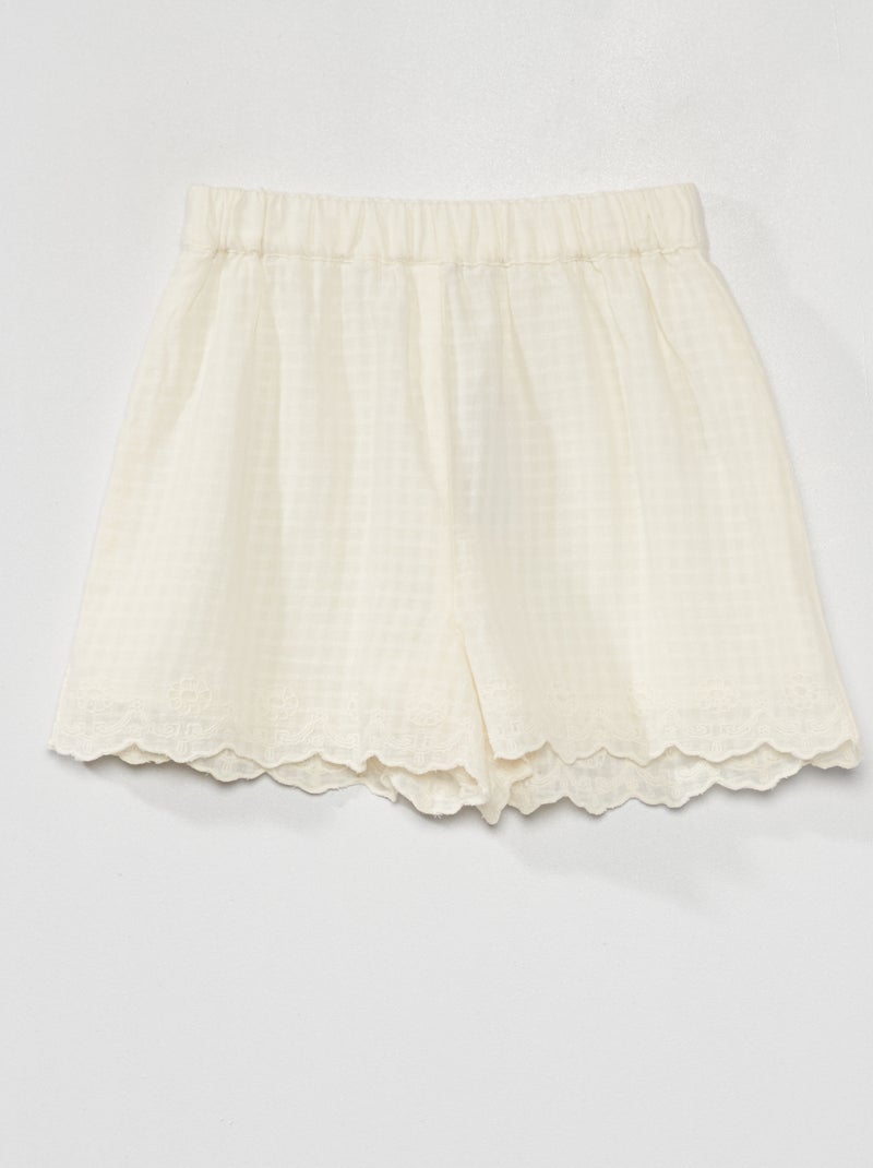Short liso con acabado bordado Blanco - Kiabi