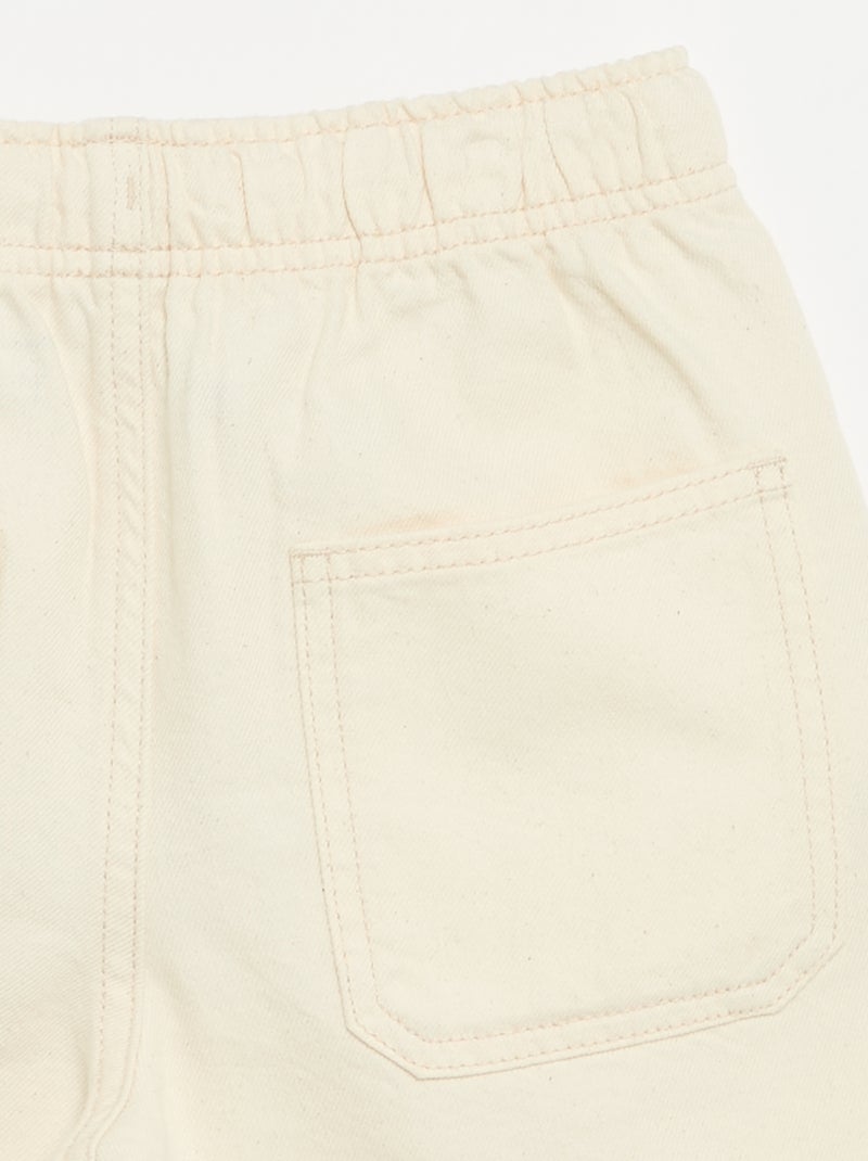 Short liso con cintura elástica Crudo - Kiabi