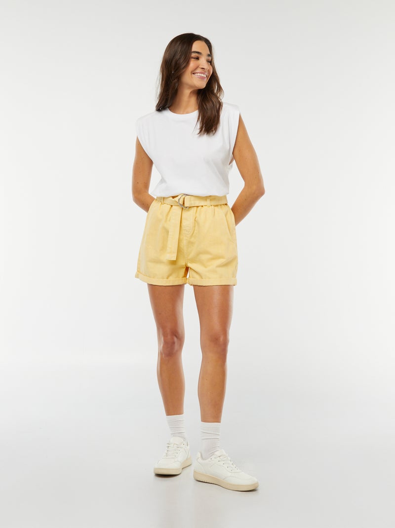 Short paperbag con cinturón AMARILLO - Kiabi