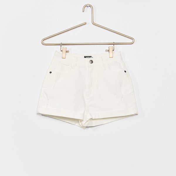 Short vaquero blanco con puntilla – Bluecherry