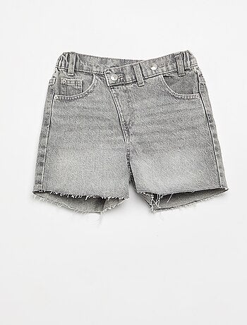 Short vaquero fácil de poner