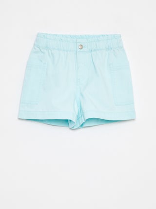 Short vaquero liso con bolsillos