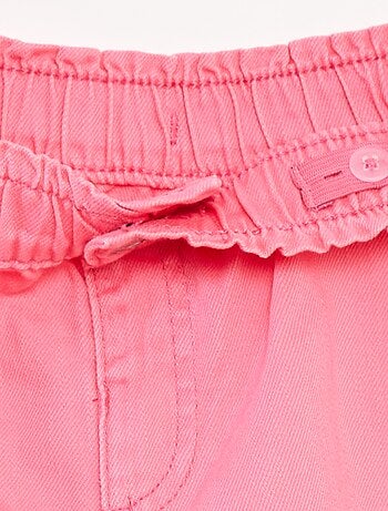 Short vaquero liso con bolsillos