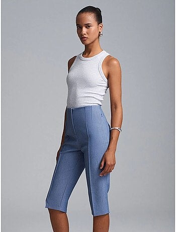 Shorts capri rectos de tiro alto con abertura