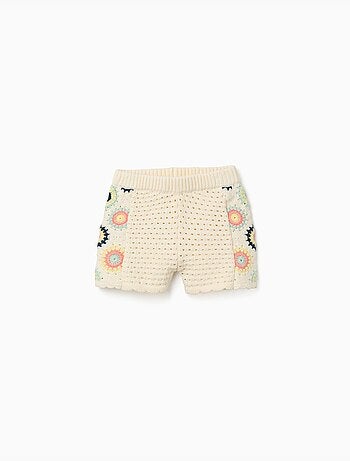 Shorts de punto de algodón con flores de croché
