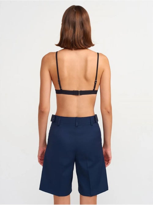 Shorts de tiro alto con cinturón y pernera ancha dilvin - Kiabi Shorts de tiro alto con cinturón y pernera ancha dilvin - Kiabi