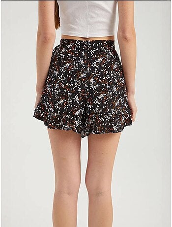 Shorts florales de cintura alta con detalle de cinturón hiccup