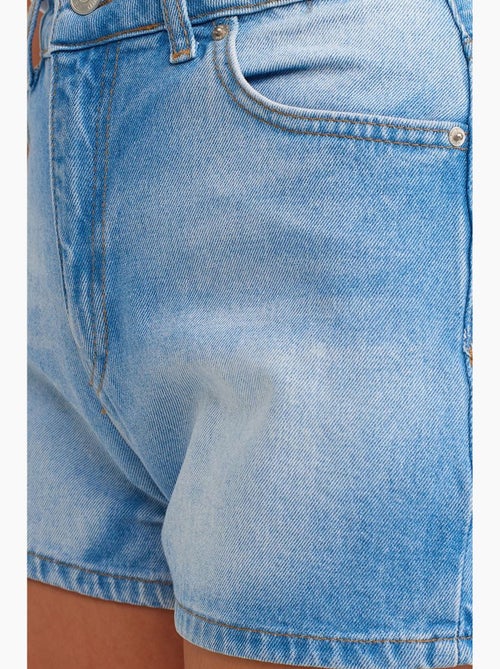 Shorts mom de denim de algodón de tiro alto dilvin - Kiabi Shorts mom de denim de algodón de tiro alto dilvin - Kiabi