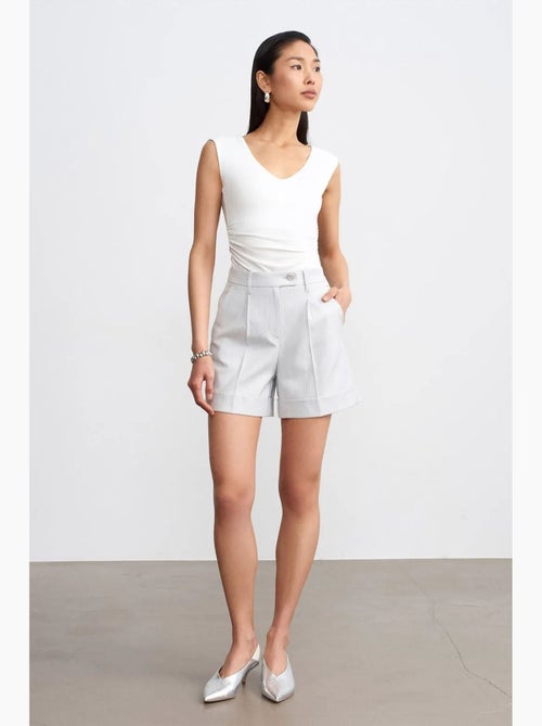 Shorts sastre de tejido de cintura alta dilvin - Kiabi Shorts sastre de tejido de cintura alta dilvin - Kiabi