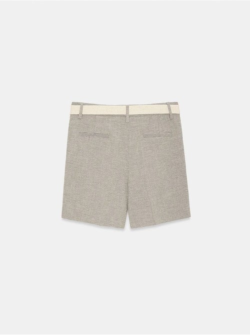 Shorts sastre de tiro alto con cinturón dilvin - Kiabi Shorts sastre de tiro alto con cinturón dilvin - Kiabi